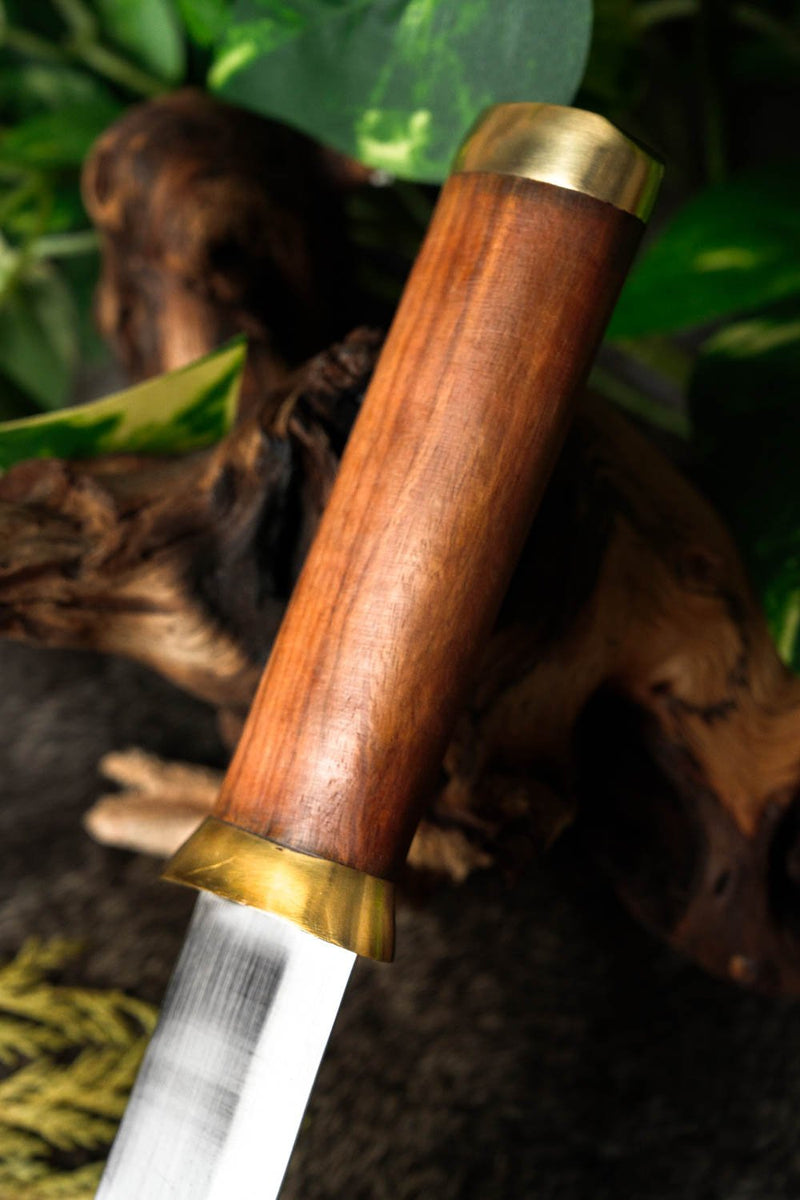 Sax anglosajón de espalda rota, semi-afilado