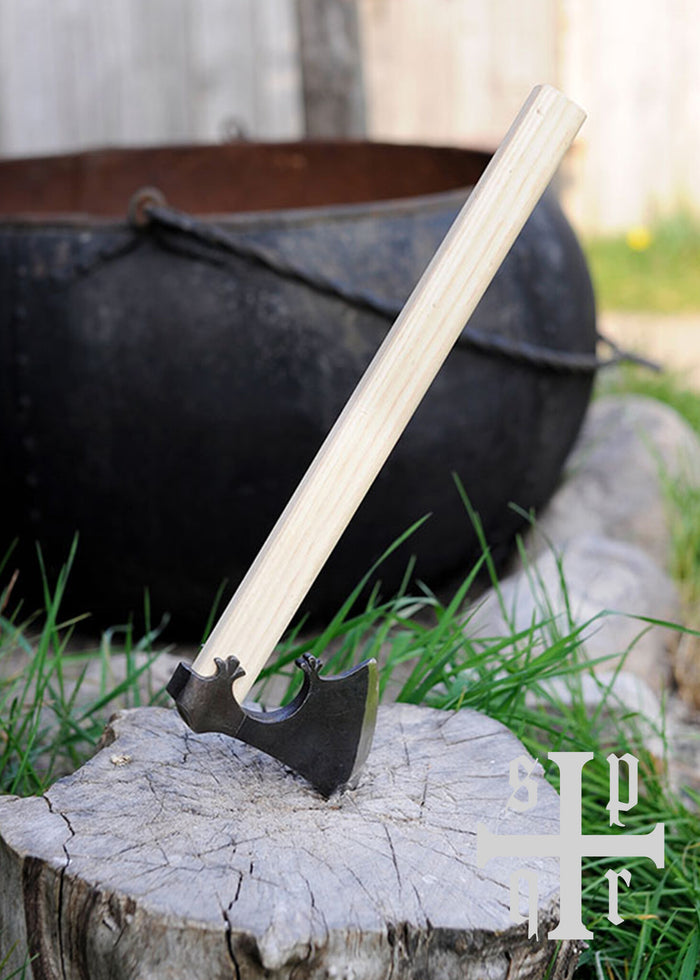 Viking axe Rommunds, Gotland, semi sharp