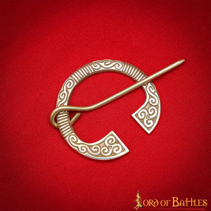 Celtic horseshoe fibula, brass