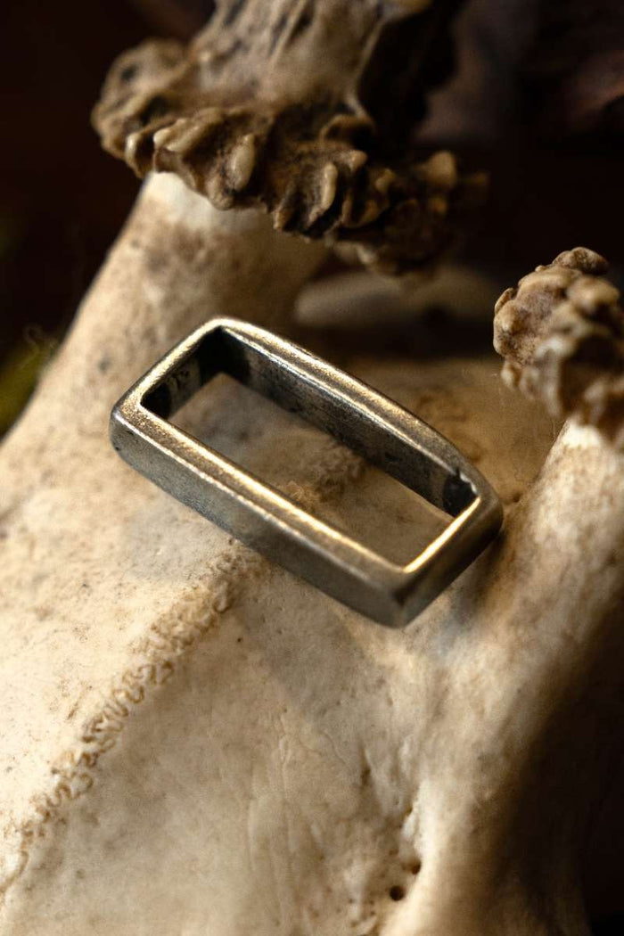 Belt loop, silvered, 2 cm belts