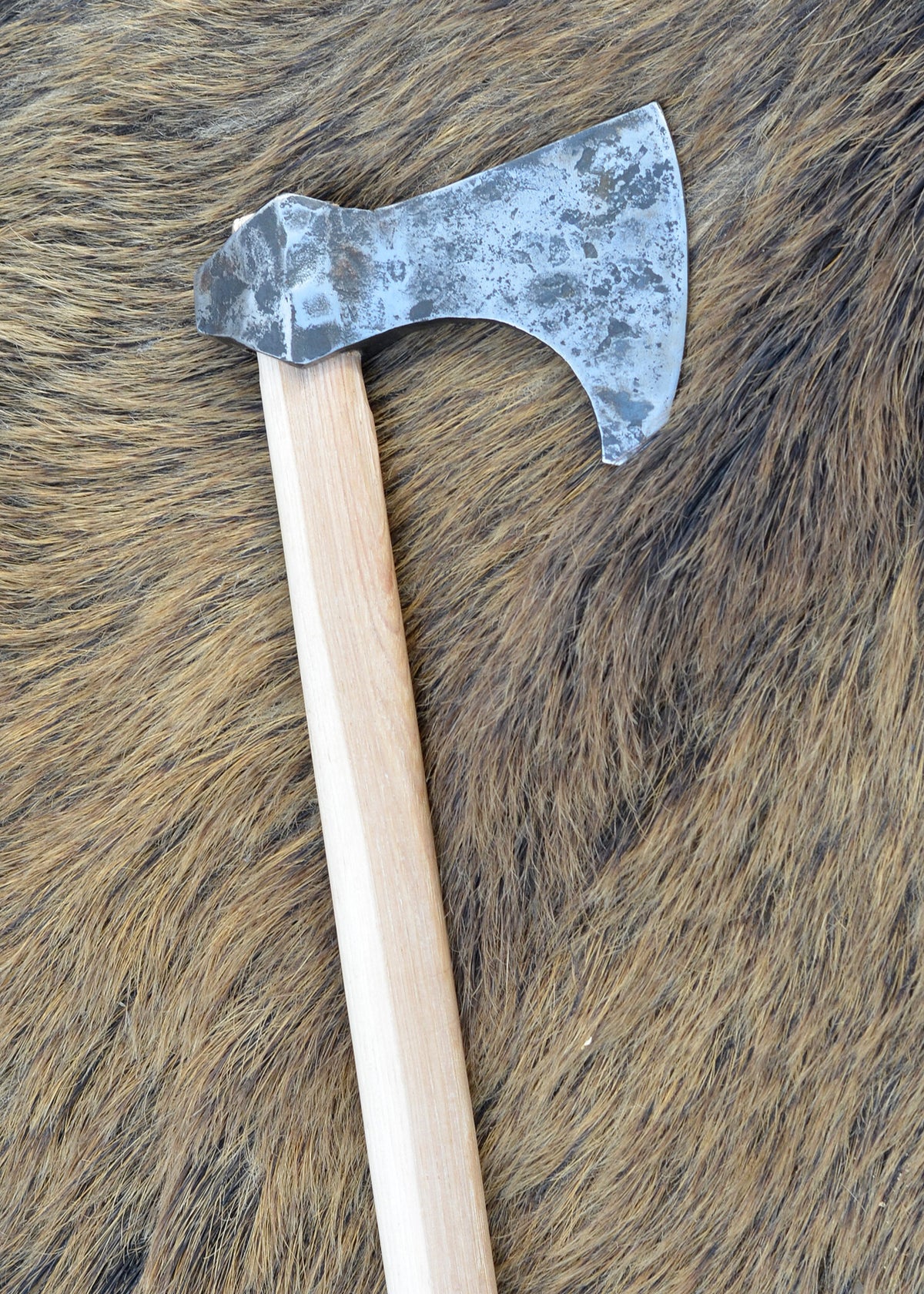Axe handle, 56 cm long, 34x24 cm