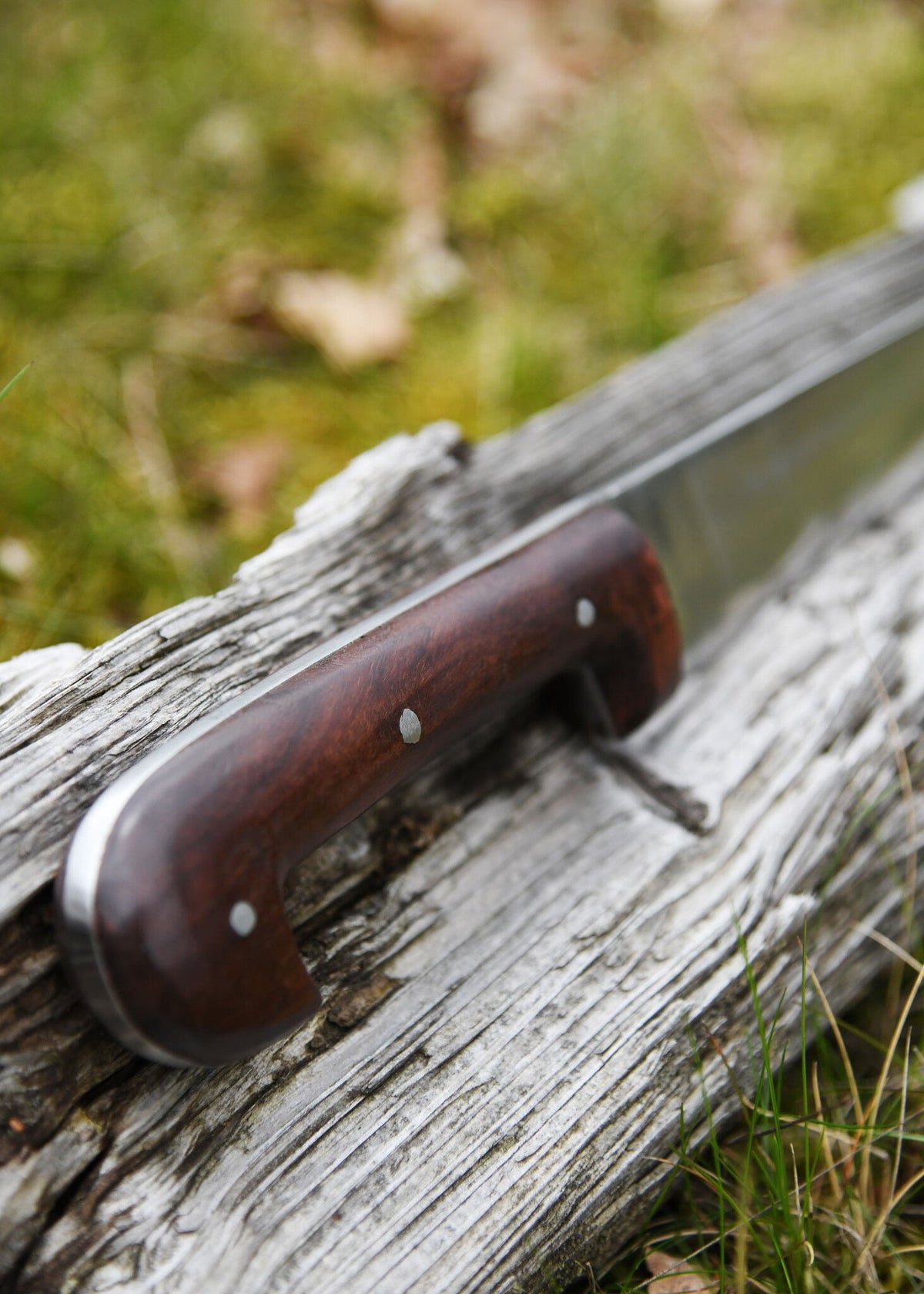 Germanic fighting knife (350 BC – 300 AD), semi-sharp