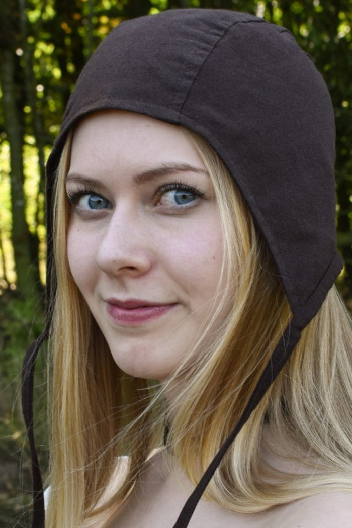 Medieval-renaissance cap gouda, brown
