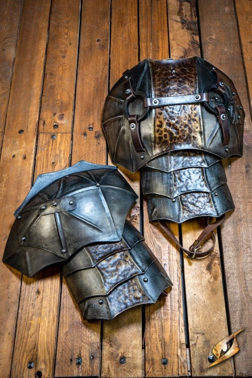 Raider pauldrons, 1 mm