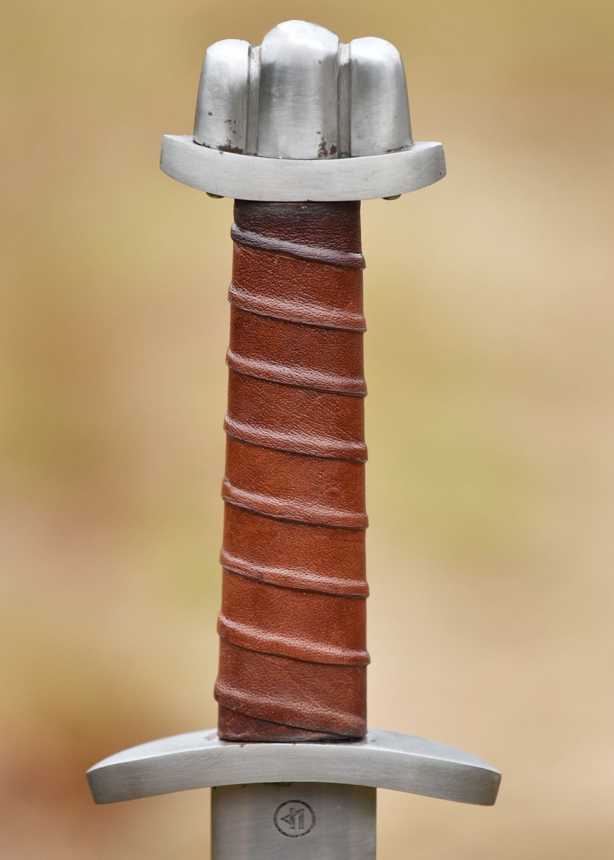 Viking sword with lobed pommel, long, blunt (battle-ready)