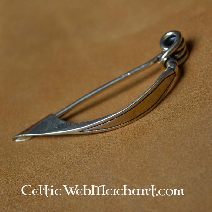 Celtic bow fibula, 3rd–1st century BC, bronze