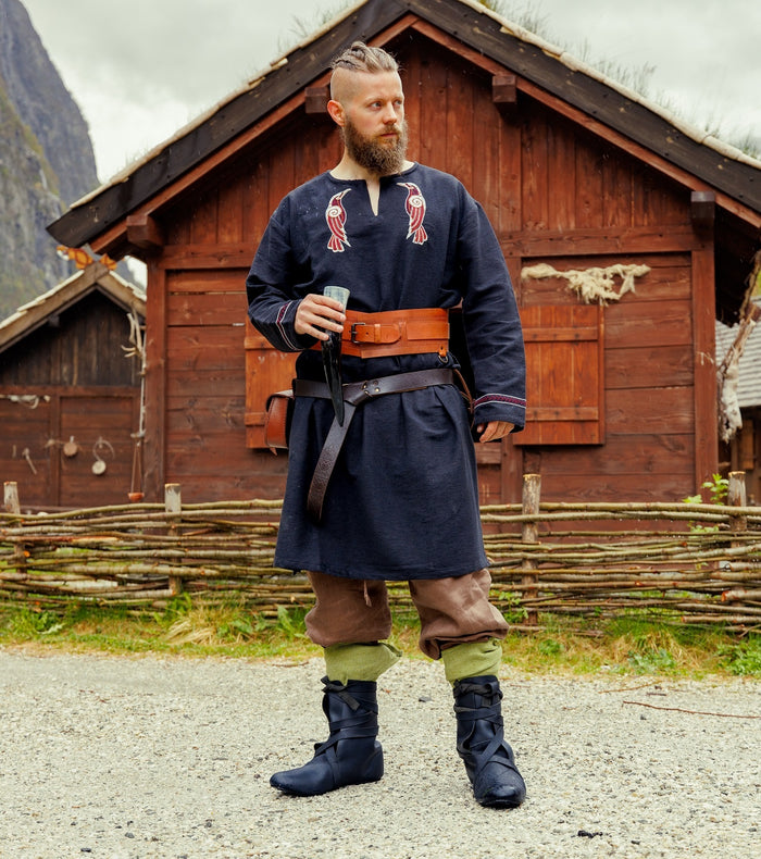 Viking tunic Hugin & Munin, black