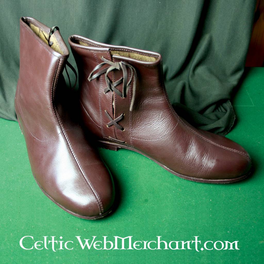 Boots, 15th century, brown