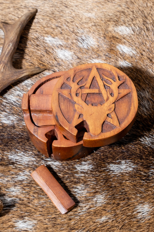 Jewellery box stag and pentagram, wood