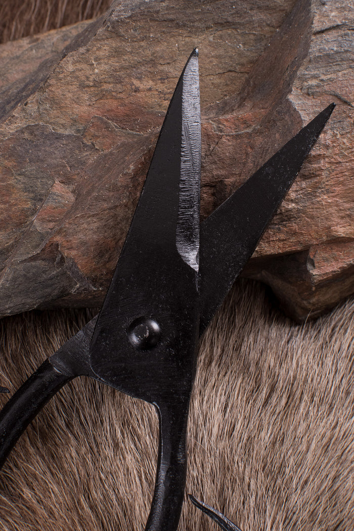 Hand-forged scissors