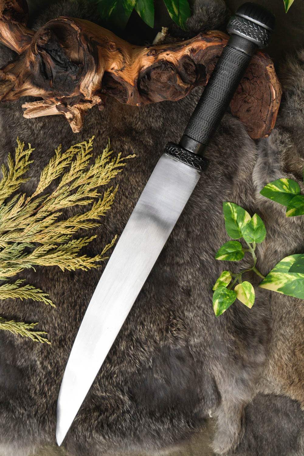 Dark Viking seax with wire wrapped grip, semi-sharp