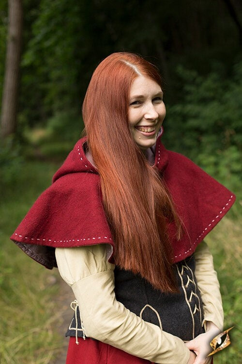 Medieval chaperon Erhard, red