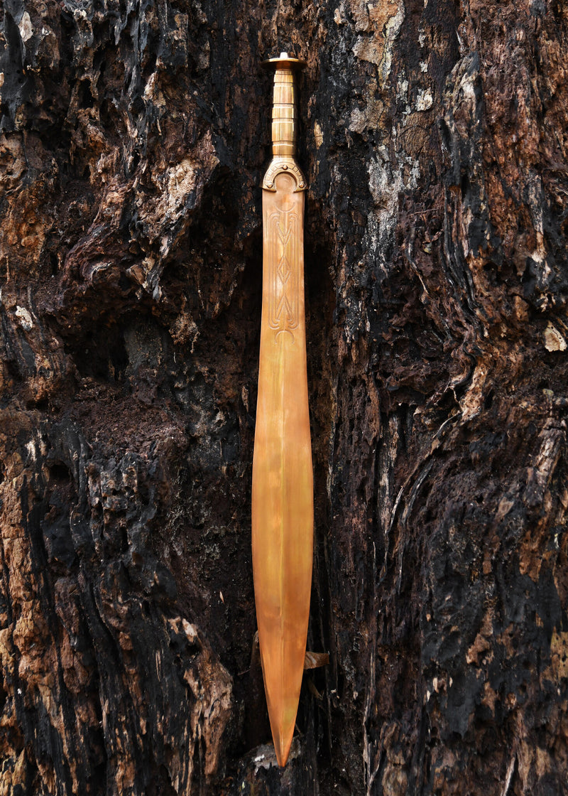 Espada de la Edad del Bronce, Dinamarca, semi-afilada