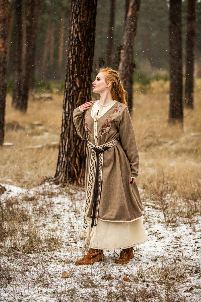Viking kaftan Skadi, sand, wool blend