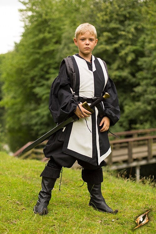 Tabard Geoffrey, black-white
