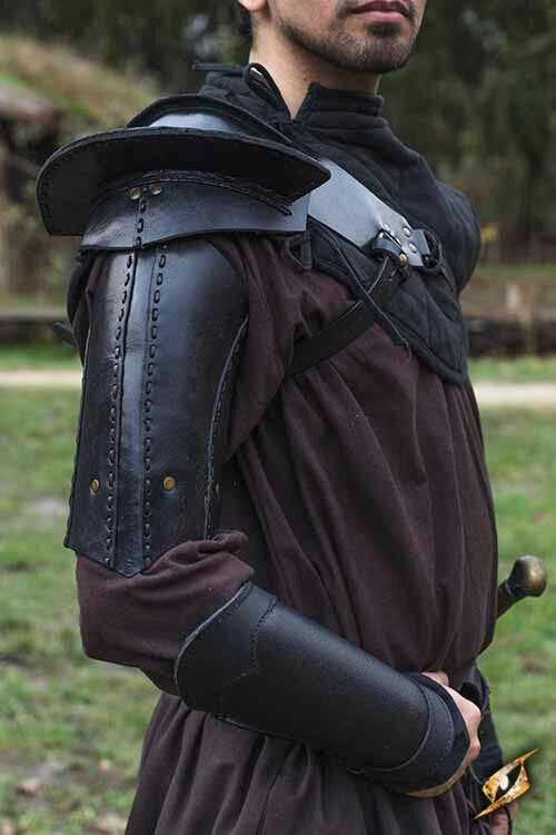 Leather shoulder armour, black