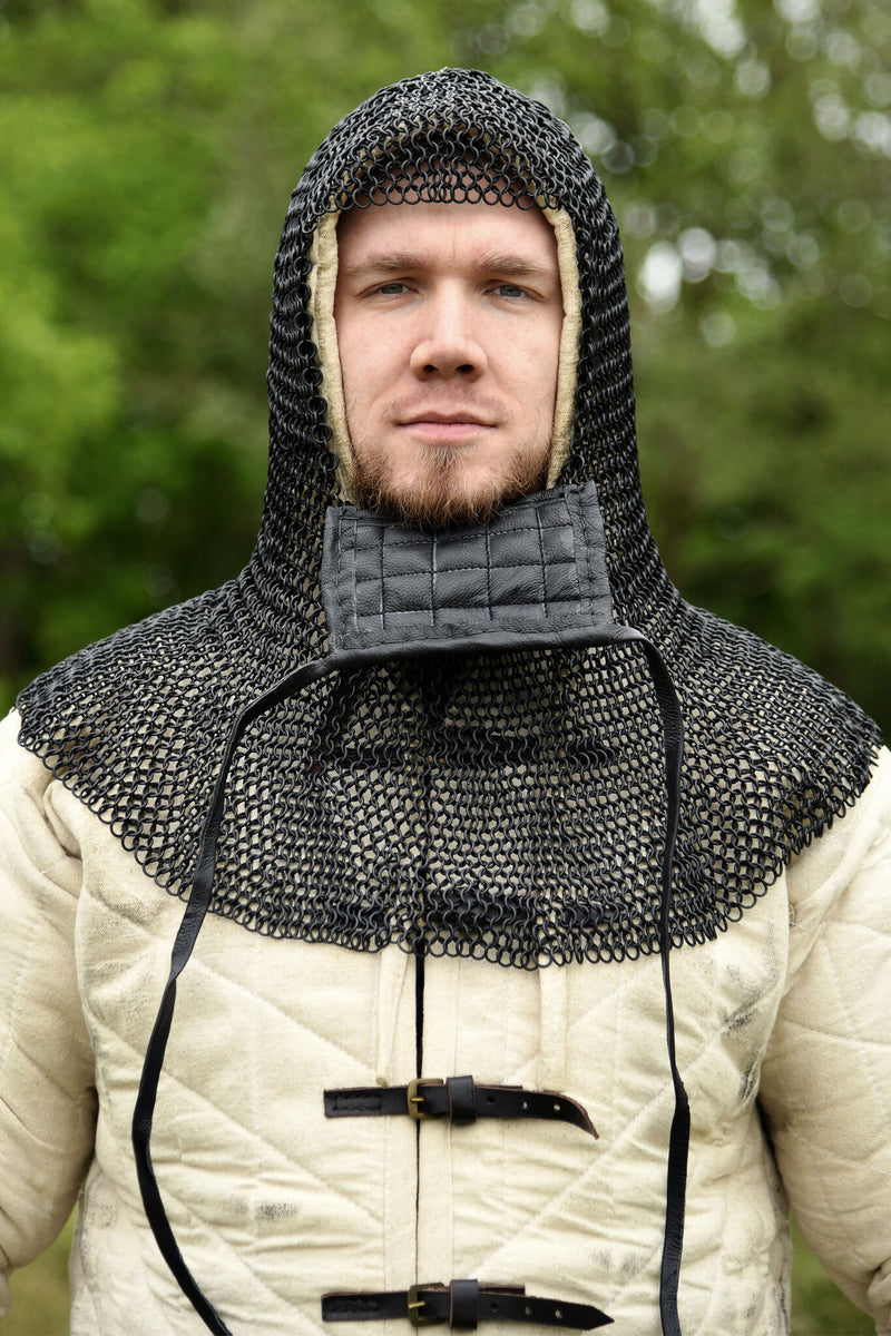 Kettenhaube mit quadratischem Ventail, bronziert, 8 mm