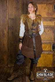 Falcon Woman Leather Jerkin, brown