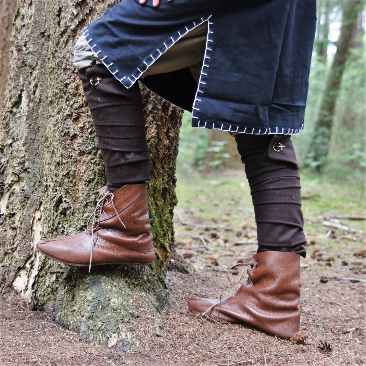 Hredulf leg wrappings, wool blend, brown