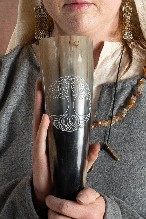 Drinking horn Yggdrasil, 200-300 ml