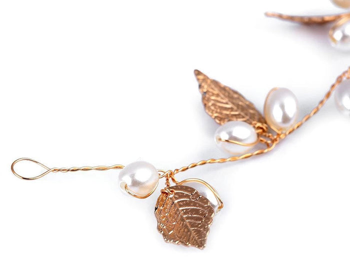 Diadem with leaves
