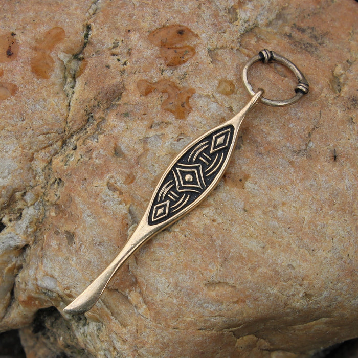 Viking nail cleaner Birka grave 660
