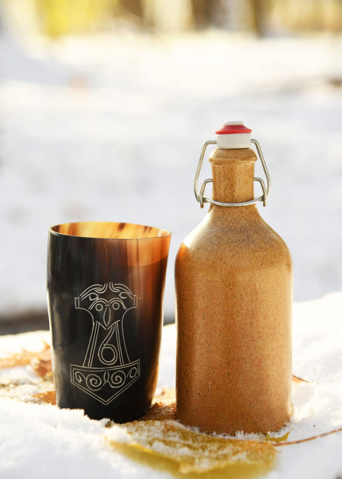 Horn drinking cup Mjolnir, 100-200 ml