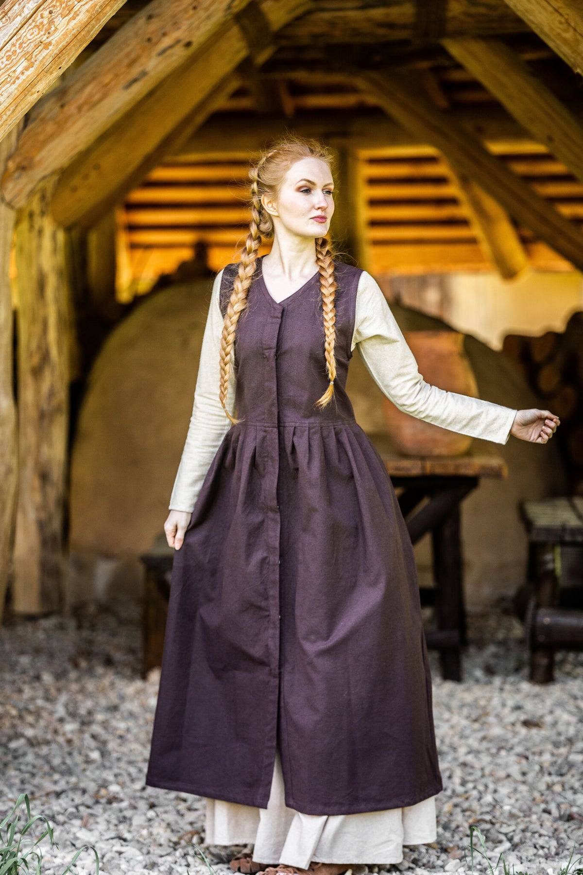 Kirtle Alice, brown