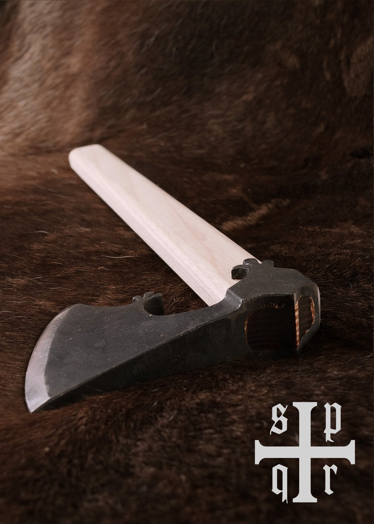 Viking axe Rommunds, Gotland, semi sharp