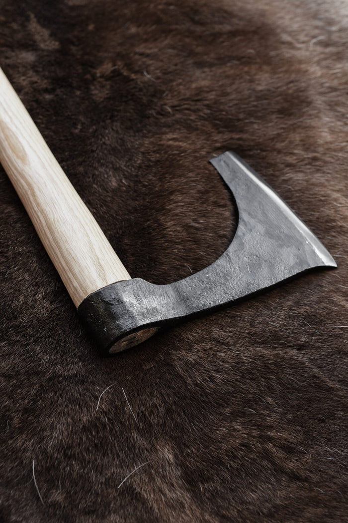 Huscarl skeggox Skuli, type C, semi-sharp
