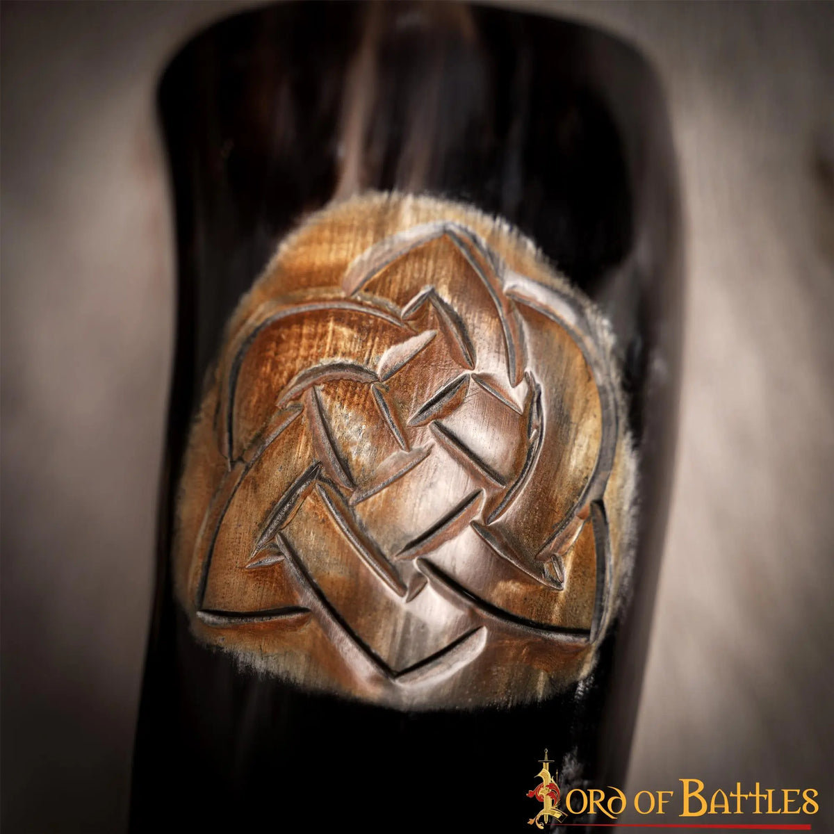 Celtic drinking horn with knot motif, 300-500 ml