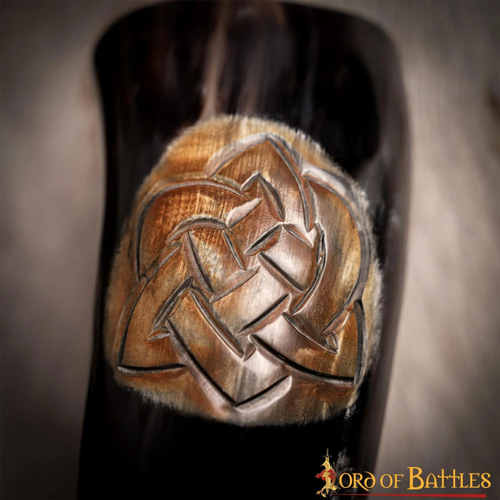 Celtic drinking horn with knot motif, 300-500 ml