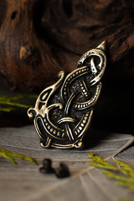 Belt end Midgardsnake