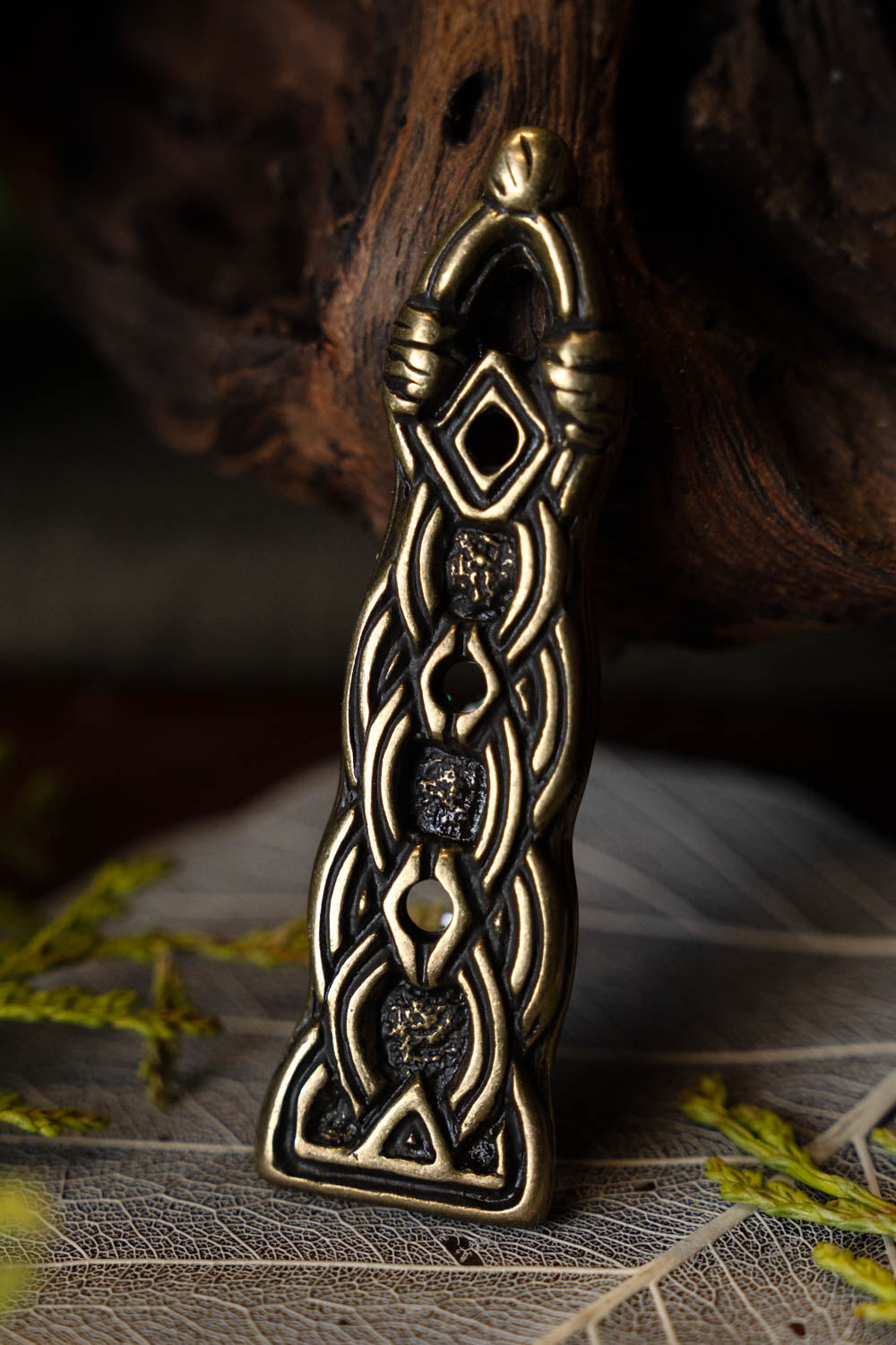 Birka belt end Borre style