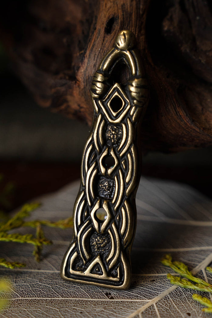 Birka belt end Borre style