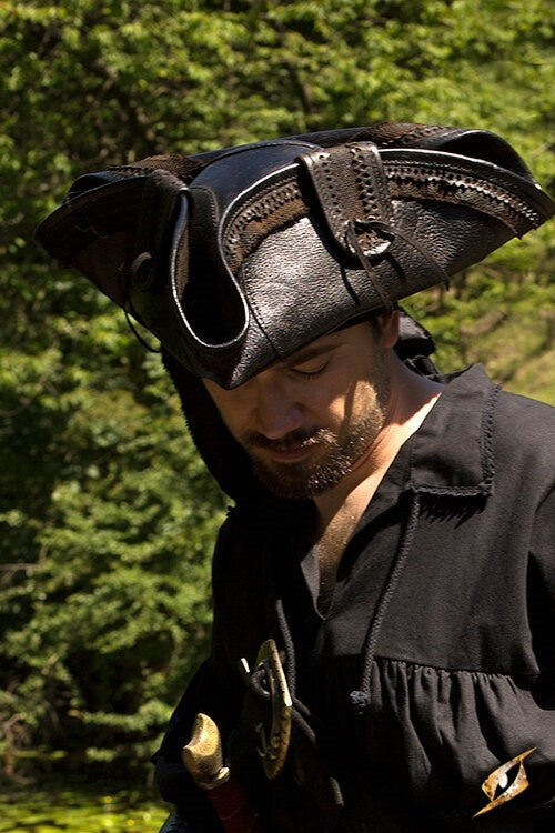 Tricorn Blackbeard, black