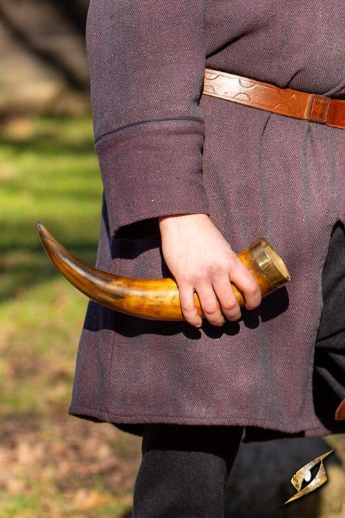 Drinking horn Freydis, 500-650 ml