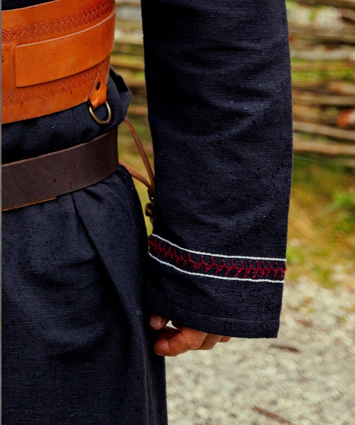 Viking tunic Hugin & Munin, black