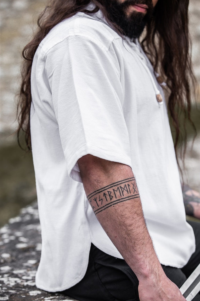 Medieval shirt with short sleeves, white