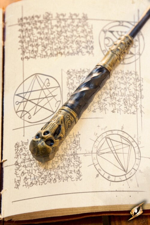 Wand Necronomicon, black