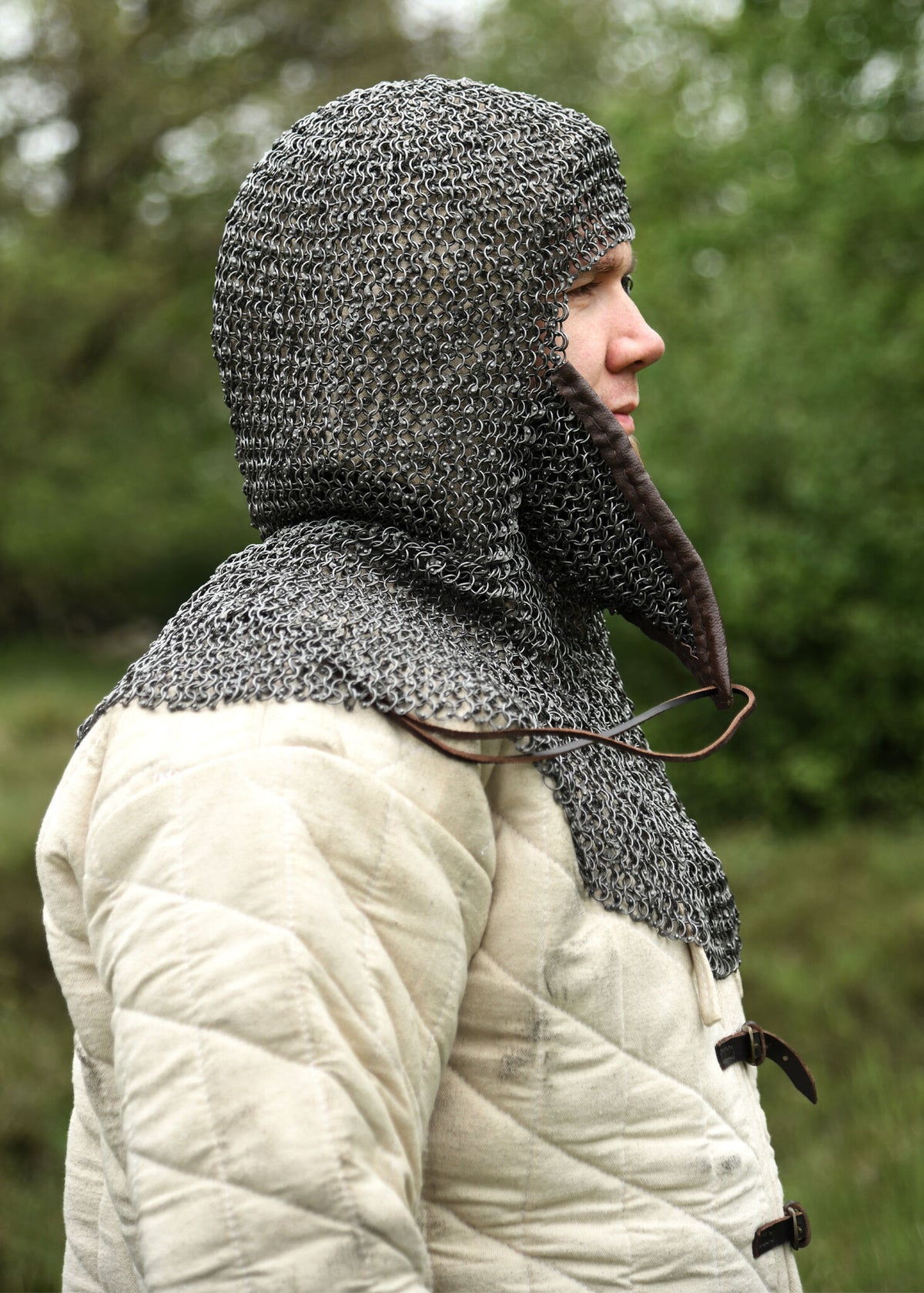 Chainmail coif with triangular ventail, round rings riveted, 8 mm