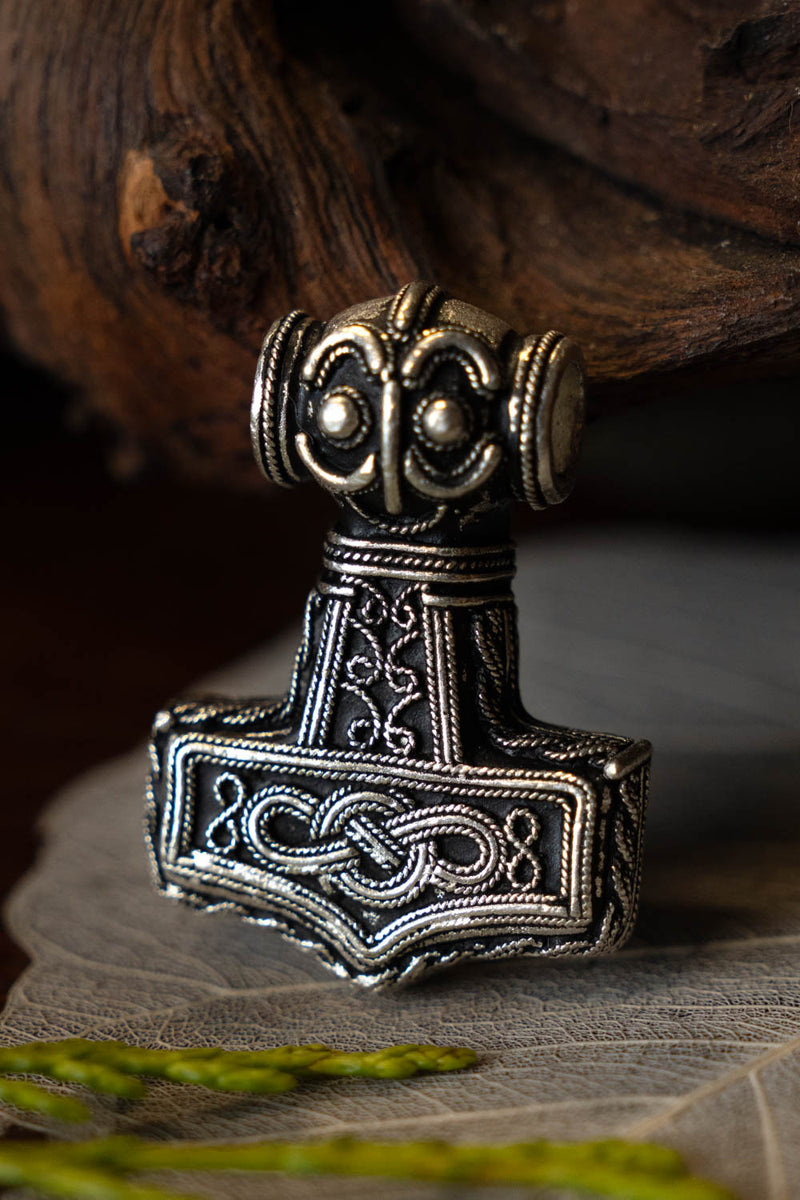 Ödeshög Mjölnir avec entrelacs, bronze argenté