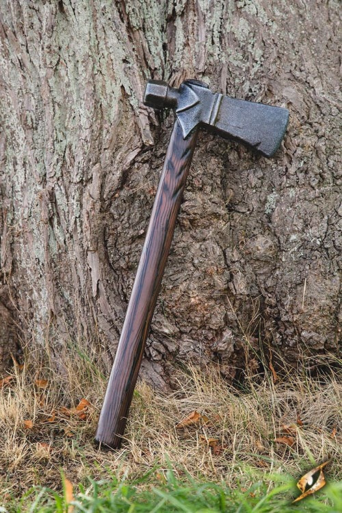 LARP tomahawk
