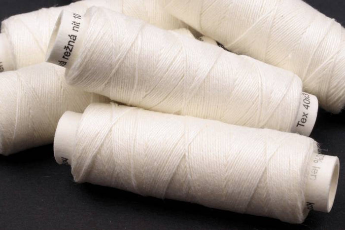 Linen yarn cream, 50 m