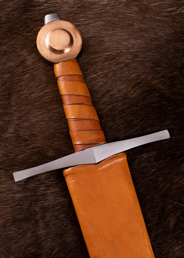 Knight sword Sankt Annen, 12th century, semi-sharp