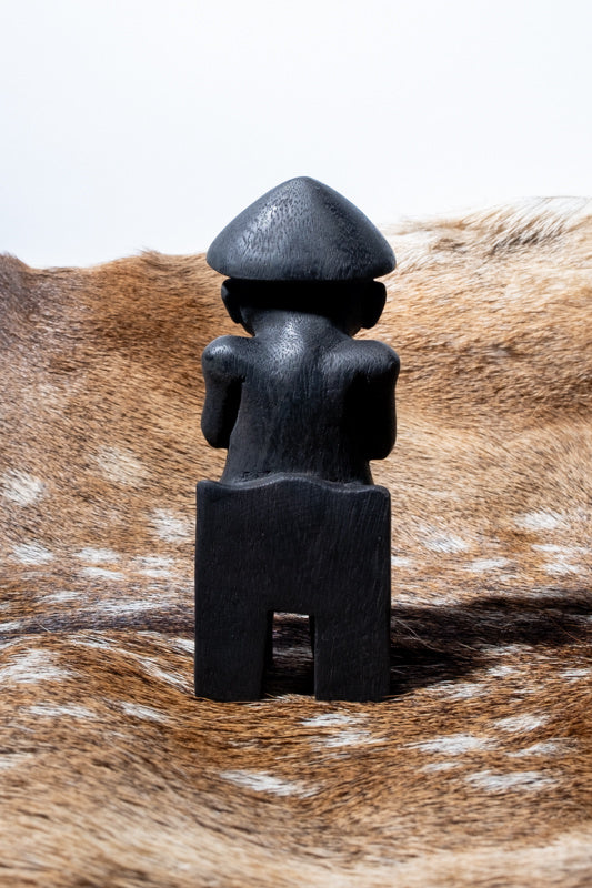 Thor statue Eyrarland, black