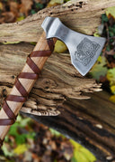 Ascia vichinga, tipo E, incisa, semi-affilata