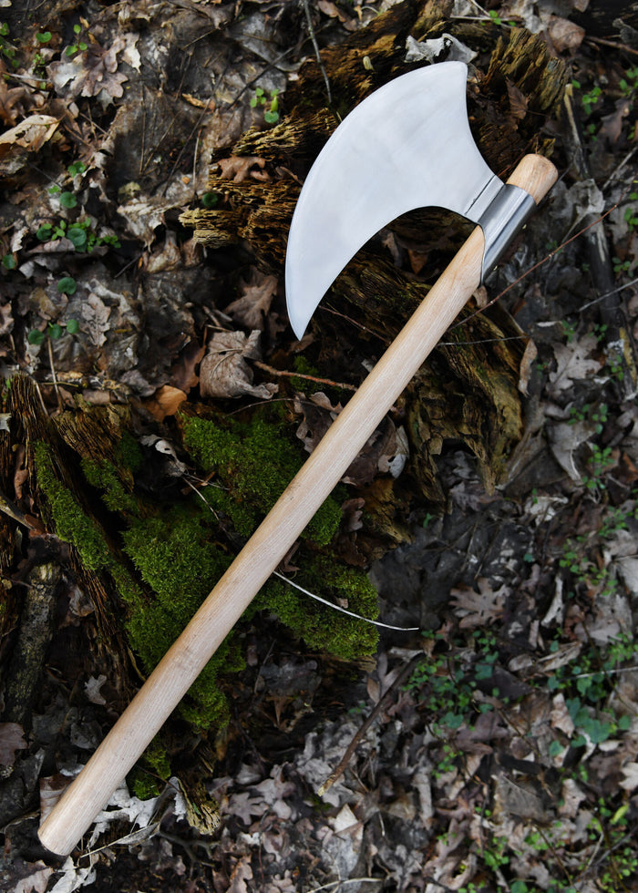 Gothic bearded axe with long beard, semi-sharp