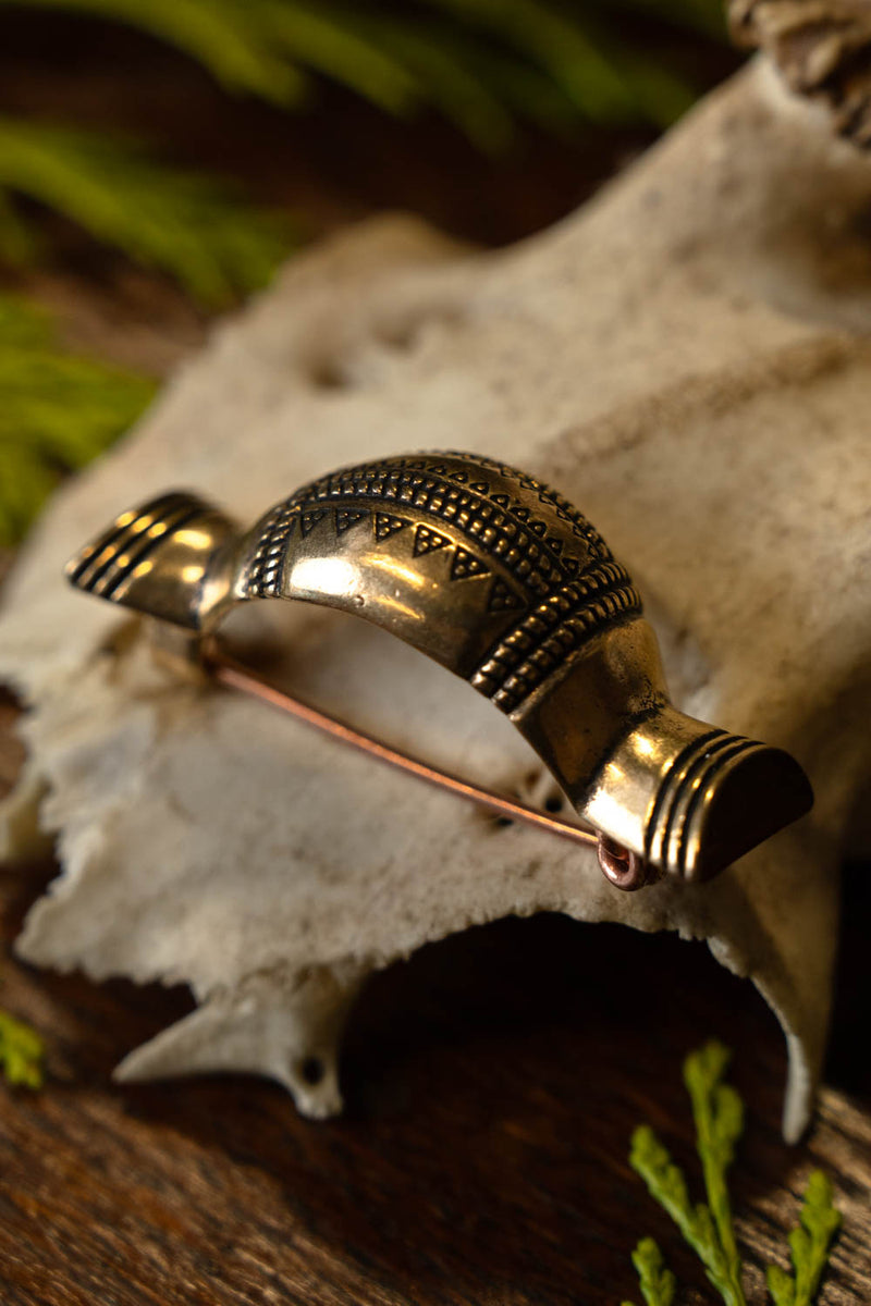 Fibula Vendel, brąz