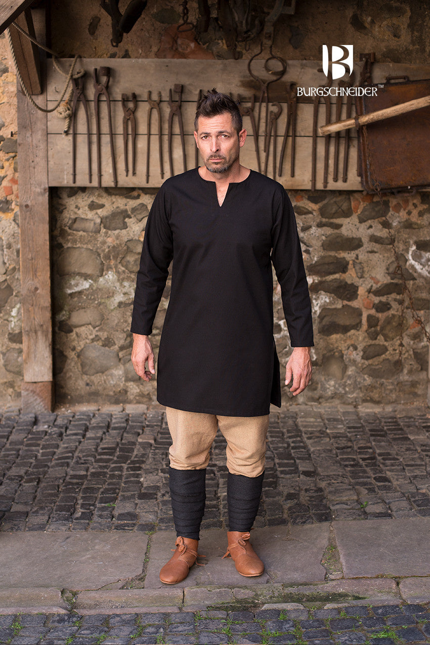 Medieval tunic Leif, black